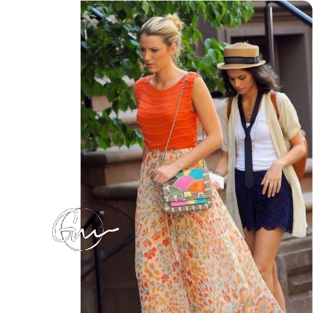Alice + Olivia  Mandy Chain Embellished Top, Orange S - Gossip Girl/Blake Lively